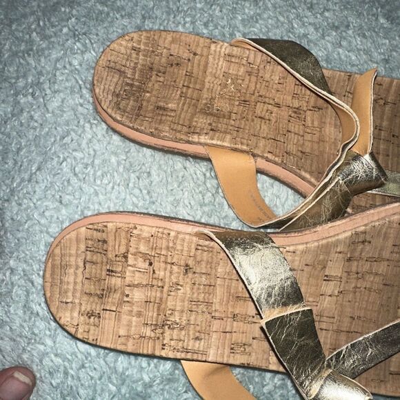 Kork-Ease Blake Metallic Leather Sandal Women’s 7 Light Gold Platino Thongs Cork - Picture 6 of 9